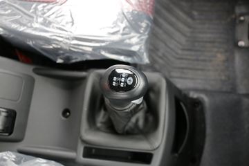 һ����� J6L�п� ������ 220���� 4X2 7.7����ʽ�ػ���(����)(CA5180XXYP62K1L5E6)ͼƬ