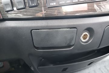 һ����� J6L�п� ������ 220���� 4X2 7.7����ʽ�ػ���(����)(CA5180XXYP62K1L5E6)ͼƬ