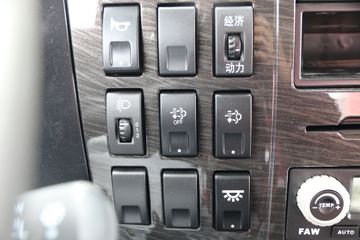 һ����� J6L�п� ������ 220���� 4X2 7.7����ʽ�ػ���(����)(CA5180XXYP62K1L5E6)ͼƬ