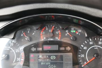 һ����� J6L�п� ������ 220���� 4X2 7.7����ʽ�ػ���(����)(CA5180XXYP62K1L5E6)ͼƬ