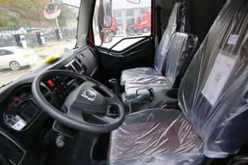 һ����� J6L�п� ������ 220���� 4X2 7.7����ʽ�ػ���(����)(CA5180XXYP62K1L5E6)ͼƬ