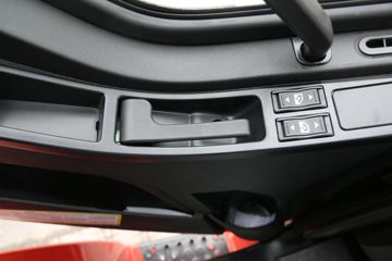 һ����� J6L�п� ������ 220���� 4X2 7.7����ʽ�ػ���(����)(CA5180XXYP62K1L5E6)ͼƬ