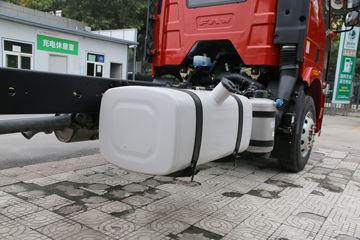 һ����� J6L�п� ������ 220���� 4X2 7.7����ʽ�ػ���(����)(CA5180XXYP62K1L5E6)ͼƬ