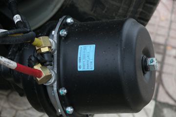 һ����� J6L�п� ������ 220���� 4X2 7.7����ʽ�ػ���(����)(CA5180XXYP62K1L5E6)ͼƬ