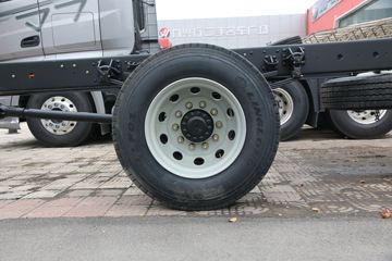 һ����� J6L�п� ������ 220���� 4X2 7.7����ʽ�ػ���(����)(CA5180XXYP62K1L5E6)ͼƬ