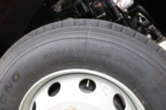 一汽解放 J6L中卡 创富版 220马力 4X2 7.7米厢式载货车(国六)(CA5180XXYP62K1L5E6)