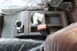 康铃J6&nbsp;冷藏车驾驶室图片