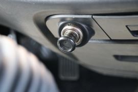 康铃J6&nbsp;冷藏车驾驶室图片