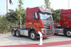 乘龙H7 6×4轻奢版牵引车 轻盈创富 尊享奢华