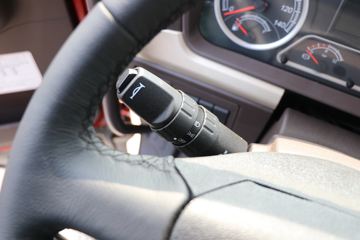 �������� ����H7�ؿ� ½���� 600���� 6X4 AMT�Զ���ǣ����(����440)ͼƬ