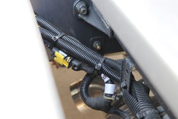 �������� ����H7�ؿ� ½���� 600���� 6X4 AMT�Զ���ǣ����(����440)ͼƬ