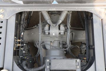 �������� ����H7�ؿ� ½���� 600���� 6X4 AMT�Զ���ǣ����(����440)ͼƬ