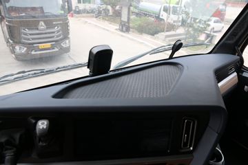 й HOWO TH7ؿ 460 6X4 ǣ()(ZZ4257V324HF1B)ͼƬ
