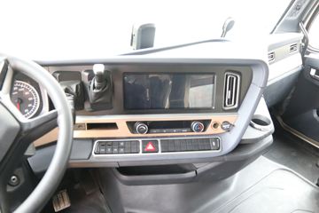 й HOWO TH7ؿ 460 6X4 ǣ()(ZZ4257V324HF1B)ͼƬ