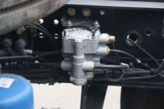 陕汽重卡 德龙X5000 490马力 6X4牵引车(国六)(SX4259XD4Q1)