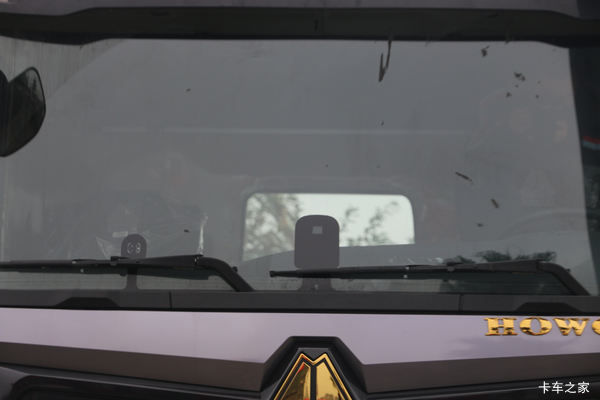 购HOWO Max牵引车 享高达2万优惠