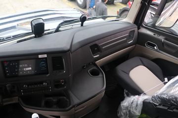 �й����� HOWO Max�ؿ� 510���� 6X4ǣ����(����)(��ɫ)(ZZ4257V344KF1)ͼƬ