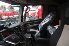 中国重汽 HOWO Max重卡 510马力 6X4牵引车(国六)(灰色)(ZZ4257V344KF1) 中国重汽 HOWO Max重卡 510马力 6X4牵引车(国六)(灰色)(ZZ4257V344KF1)