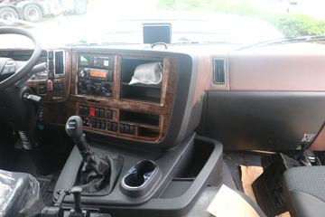 ���� ��ʮ��޿�VC66 520���� 6X4 ǣ����(����)ͼƬ