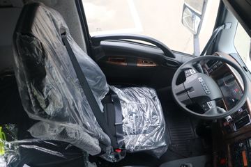 ���� ��ʮ��޿�VC66 520���� 6X4 ǣ����(����)ͼƬ