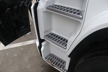 ���� ��ʮ��޿�VC66 520���� 6X4 ǣ����(����)ͼƬ