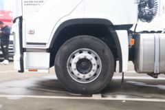 庆铃 五十铃巨咖VC66 520马力 6X4 牵引车(国六)