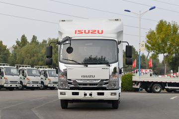 庆铃 五十铃M100 120马力 5.175米单排厢式轻卡(QL5080XXYBUKA)