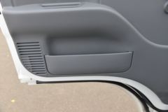 庆铃 五十铃100P 120马力 3.235米双排栏板轻卡(国六)(白色)(QL1043BUHW)