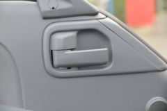 庆铃 五十铃100P 120马力 3.235米双排栏板轻卡(国六)(白色)(QL1043BUHW)