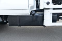 庆铃 五十铃100P 120马力 3.235米双排栏板轻卡(国六)(白色)(QL1043BUHW)