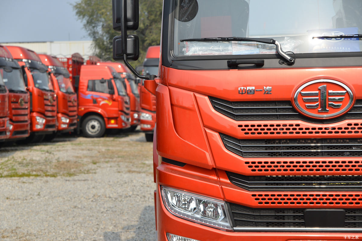 �ൺ��� ��VH 2.0�� 250���� 4X2 6.75�ײ�դʽ�ػ���(����)(��ʿ��10��)(CA5180CCYPK2L2E6A80)���                                                