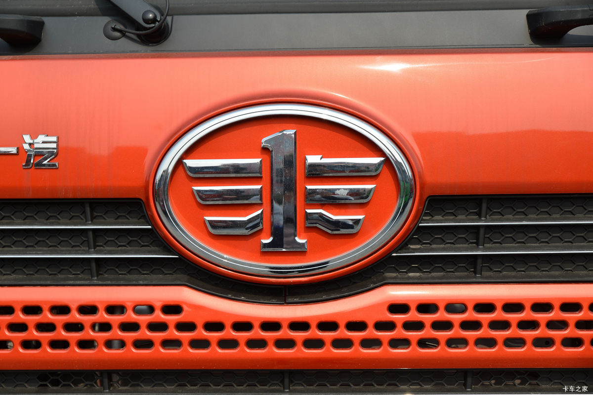 �ൺ��� ��VH 2.0�� 250���� 4X2 6.75�ײ�դʽ�ػ���(����)(��ʿ��10��)(CA5180CCYPK2L2E6A80)���                                                