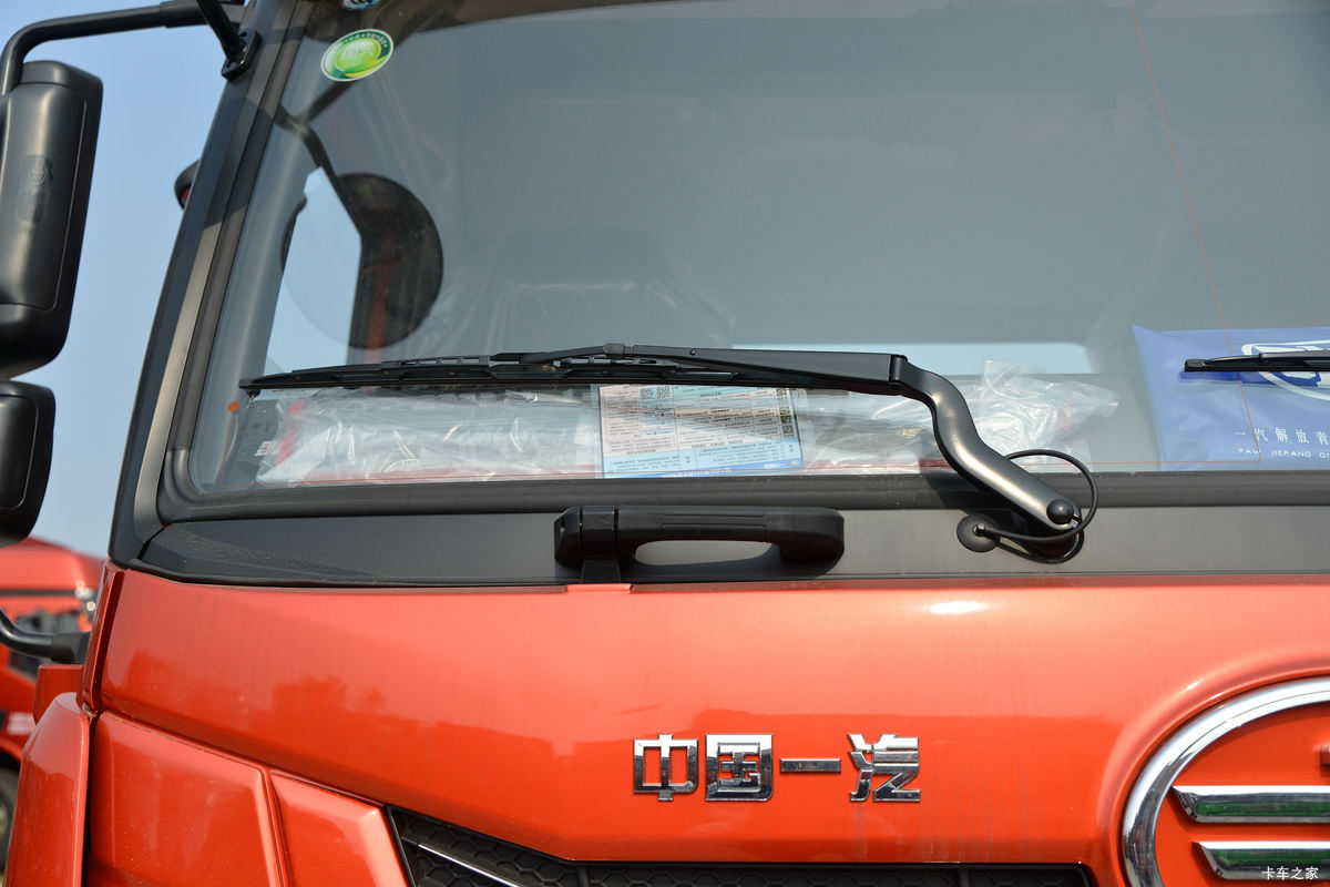 �ൺ��� ��VH 2.0�� 250���� 4X2 6.75�ײ�դʽ�ػ���(����)(��ʿ��10��)(CA5180CCYPK2L2E6A80)���                                                