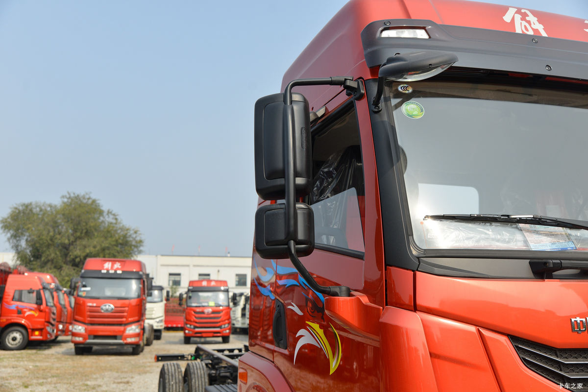 �ൺ��� ��VH 2.0�� 250���� 4X2 6.75�ײ�դʽ�ػ���(����)(��ʿ��10��)(CA5180CCYPK2L2E6A80)���                                                