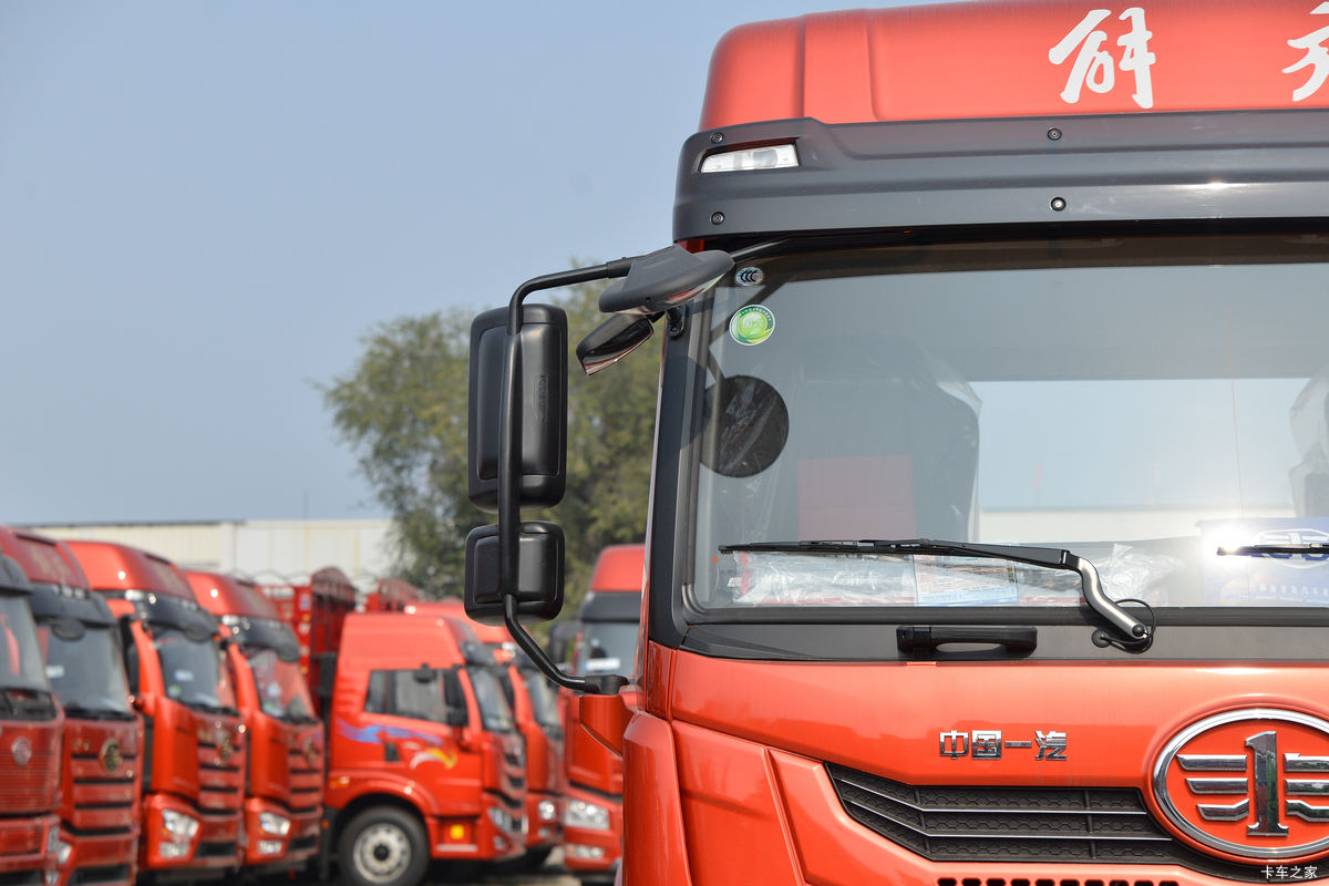 �ൺ��� ��VH 2.0�� 250���� 4X2 6.75�ײ�դʽ�ػ���(����)(��ʿ��10��)(CA5180CCYPK2L2E6A80)���                                                