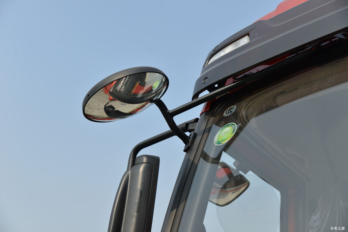 �ൺ��� ��VH 2.0�� 250���� 4X2 6.75�ײ�դʽ�ػ���(����)(��ʿ��10��)(CA5180CCYPK2L2E6A80)���                                                