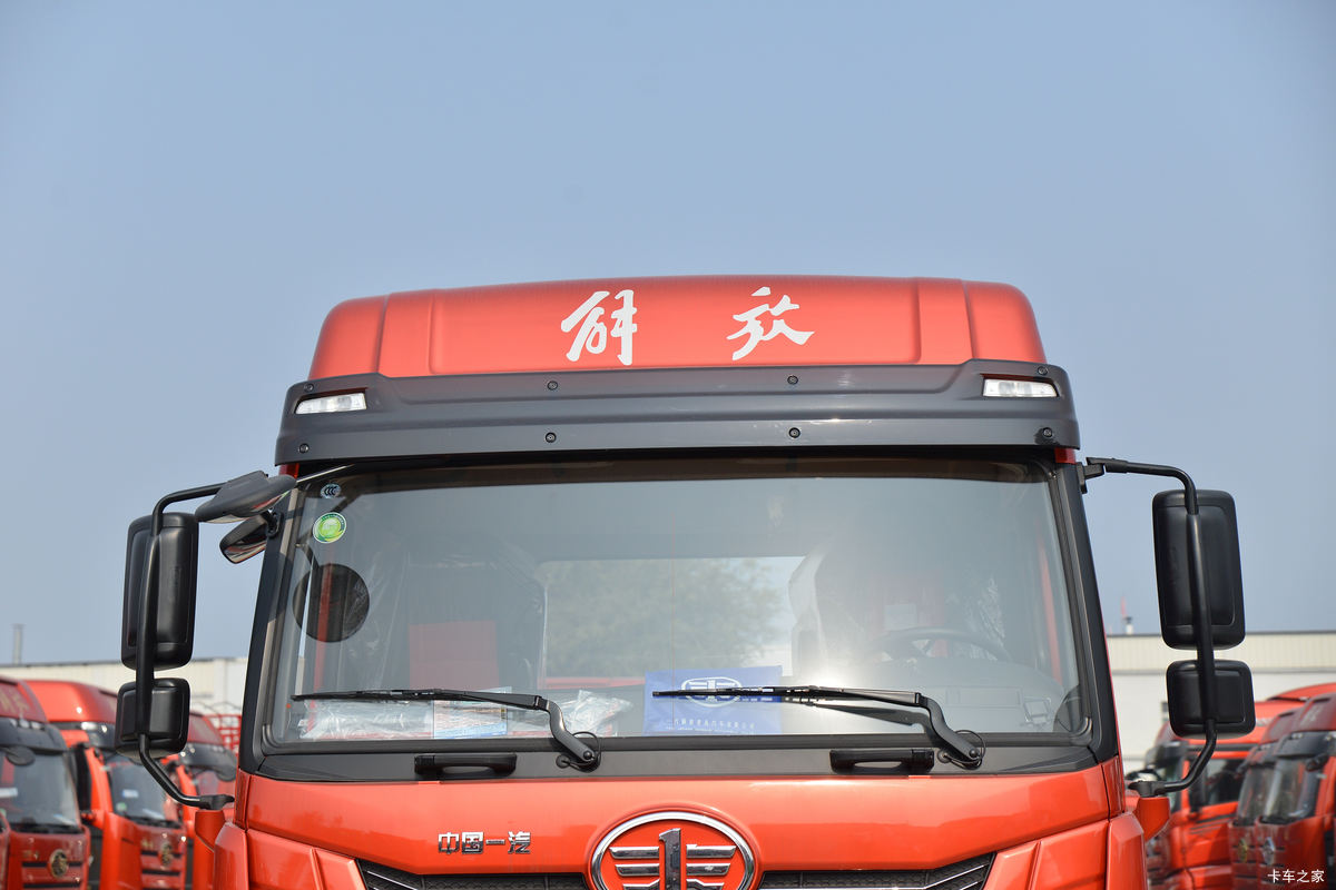 �ൺ��� ��VH 2.0�� 250���� 4X2 6.75�ײ�դʽ�ػ���(����)(��ʿ��10��)(CA5180CCYPK2L2E6A80)���                                                