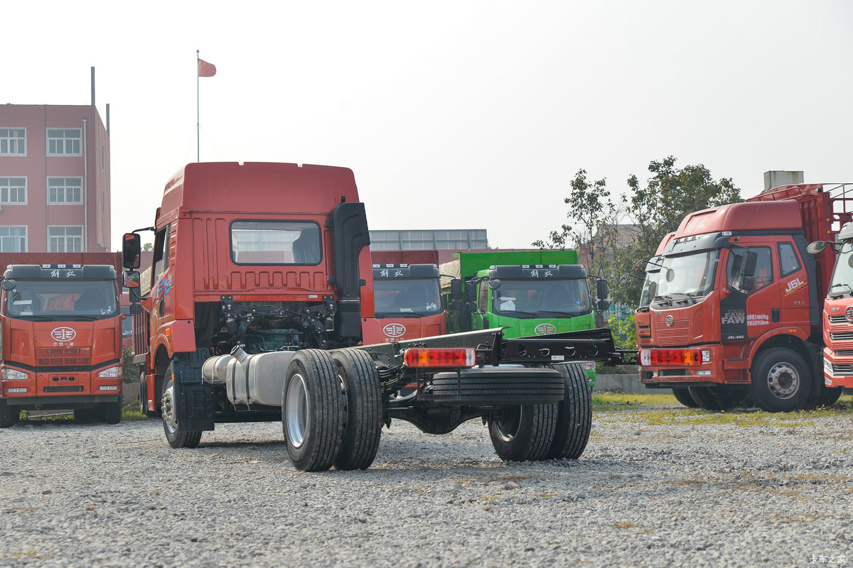 �ൺ��� ��VH 2.0�� 250���� 4X2 6.75�ײ�դʽ�ػ���(����)(��ʿ��10��)(CA5180CCYPK2L2E6A80)���                                                