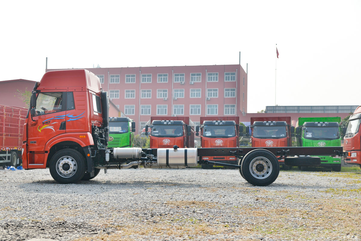 �ൺ��� ��VH 2.0�� 250���� 4X2 6.75�ײ�դʽ�ػ���(����)(��ʿ��10��)(CA5180CCYPK2L2E6A80)���                                                