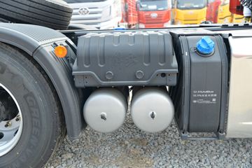 �ൺ��� JH6�ؿ� ׿Խ��2.0 430���� 6X4Σ��Ʒǣ����(һ��12��)(CA4255P26K2T1E6A80)ͼƬ