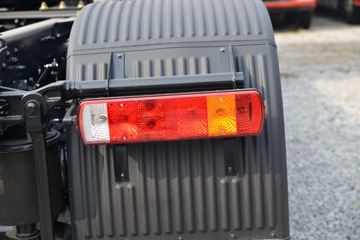 �ൺ��� JH6�ؿ� ׿Խ��2.0 430���� 6X4Σ��Ʒǣ����(һ��12��)(CA4255P26K2T1E6A80)ͼƬ