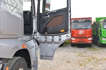 һ����� J7�ؿ� 560���� 6X4 AMT�Զ���ǣ����(����)(CA4250P77K25T1E6)ͼƬ