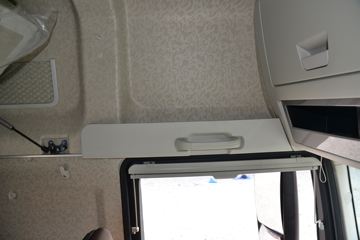 һ����� J7�ؿ� 560���� 6X4 AMT�Զ���ǣ����(����)(CA4250P77K25T1E6)ͼƬ