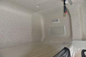 һ����� J7�ؿ� 560���� 6X4 AMT�Զ���ǣ����(����)(CA4250P77K25T1E6)ͼƬ