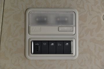 һ����� J7�ؿ� 560���� 6X4 AMT�Զ���ǣ����(����)(CA4250P77K25T1E6)ͼƬ