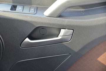 һ����� J7�ؿ� 560���� 6X4 AMT�Զ���ǣ����(����)(CA4250P77K25T1E6)ͼƬ