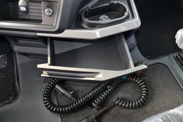 һ����� J7�ؿ� 560���� 6X4 AMT�Զ���ǣ����(����)(CA4250P77K25T1E6)ͼƬ