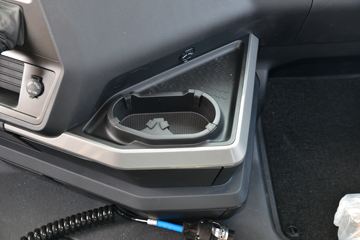 һ����� J7�ؿ� 560���� 6X4 AMT�Զ���ǣ����(����)(CA4250P77K25T1E6)ͼƬ