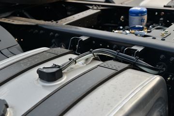 һ����� J7�ؿ� 560���� 6X4 AMT�Զ���ǣ����(����)(CA4250P77K25T1E6)ͼƬ