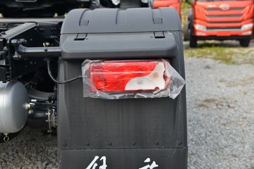 һ����� J7�ؿ� 560���� 6X4 AMT�Զ���ǣ����(����)(CA4250P77K25T1E6)ͼƬ